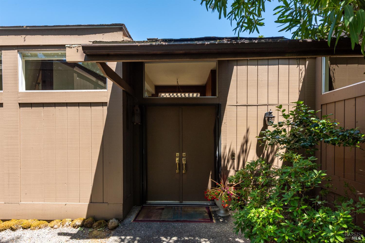 497 Hillsdale Drive