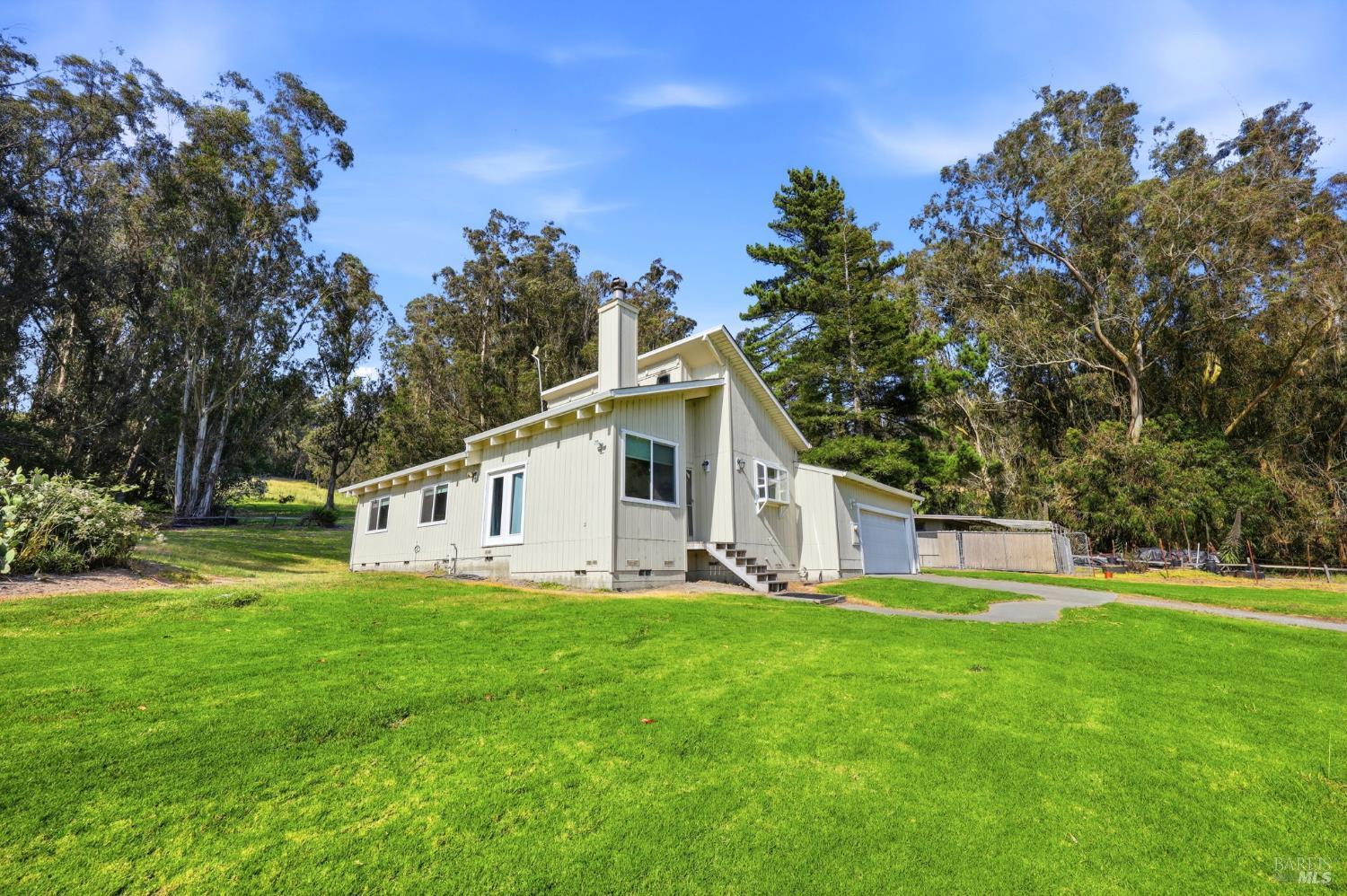 7470 Roblar Road