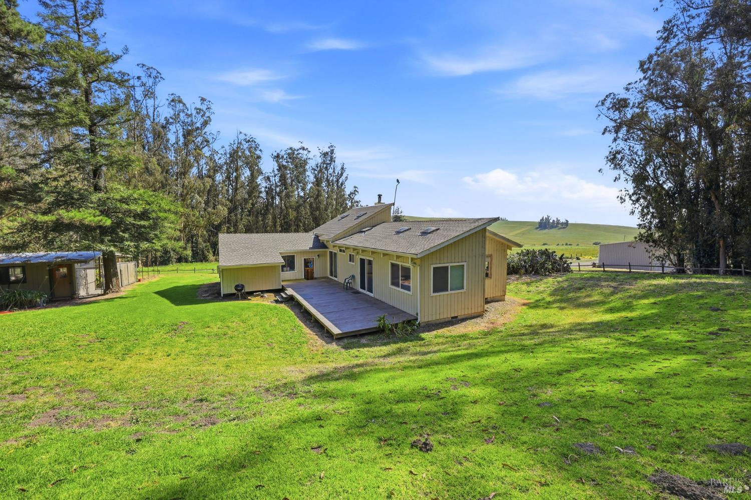 7470 Roblar Road
