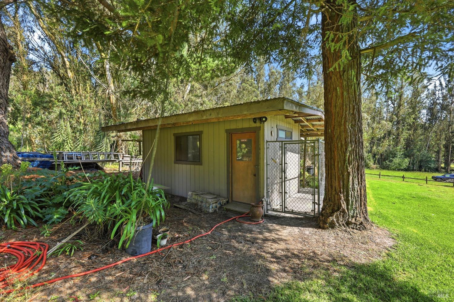 7470 Roblar Road