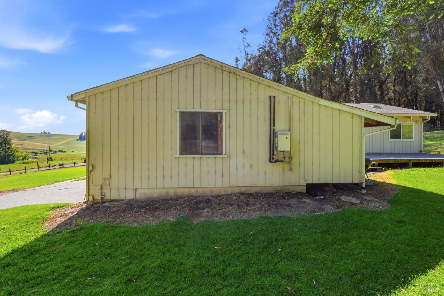 7470 Roblar Road