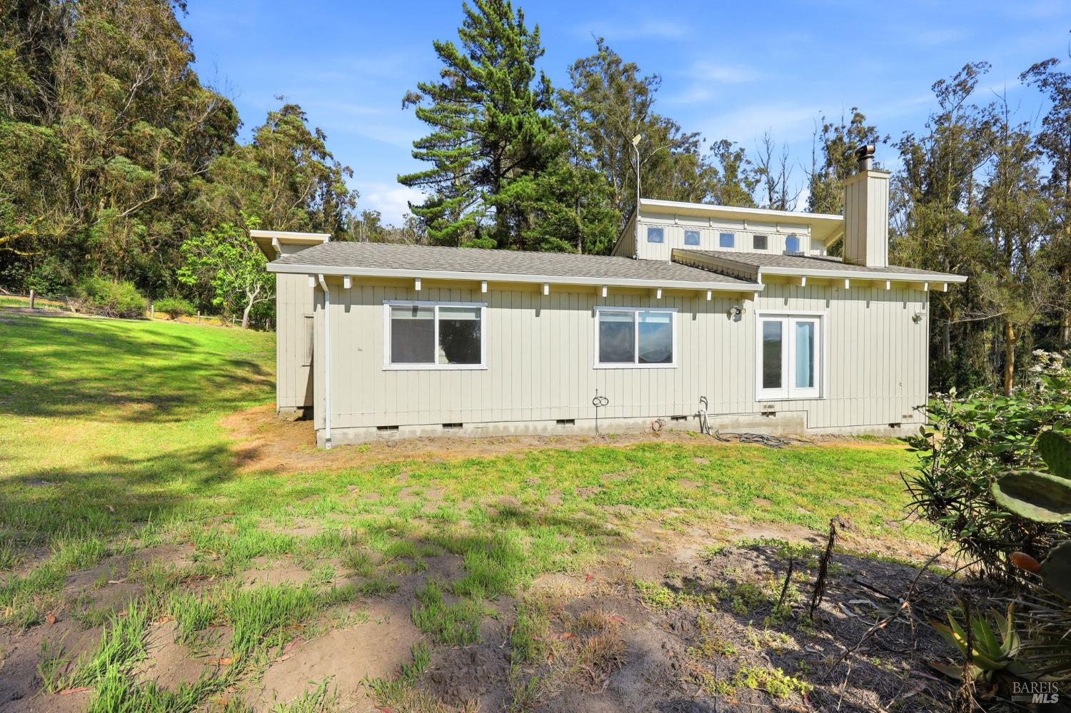 7470 Roblar Road