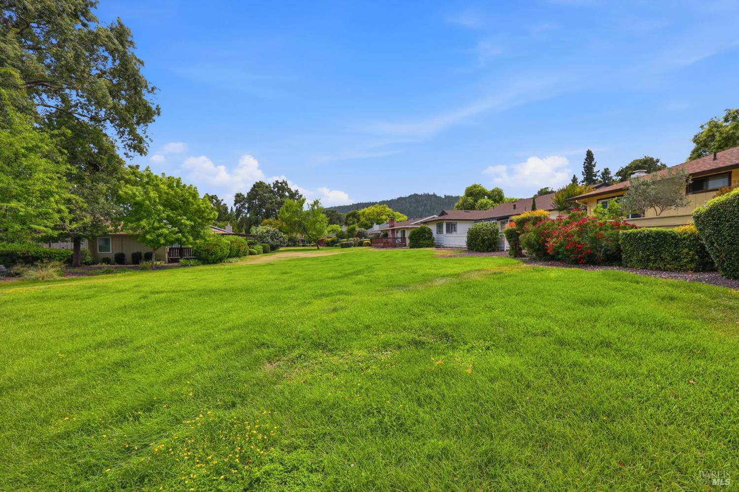 318 Twin Lakes Drive