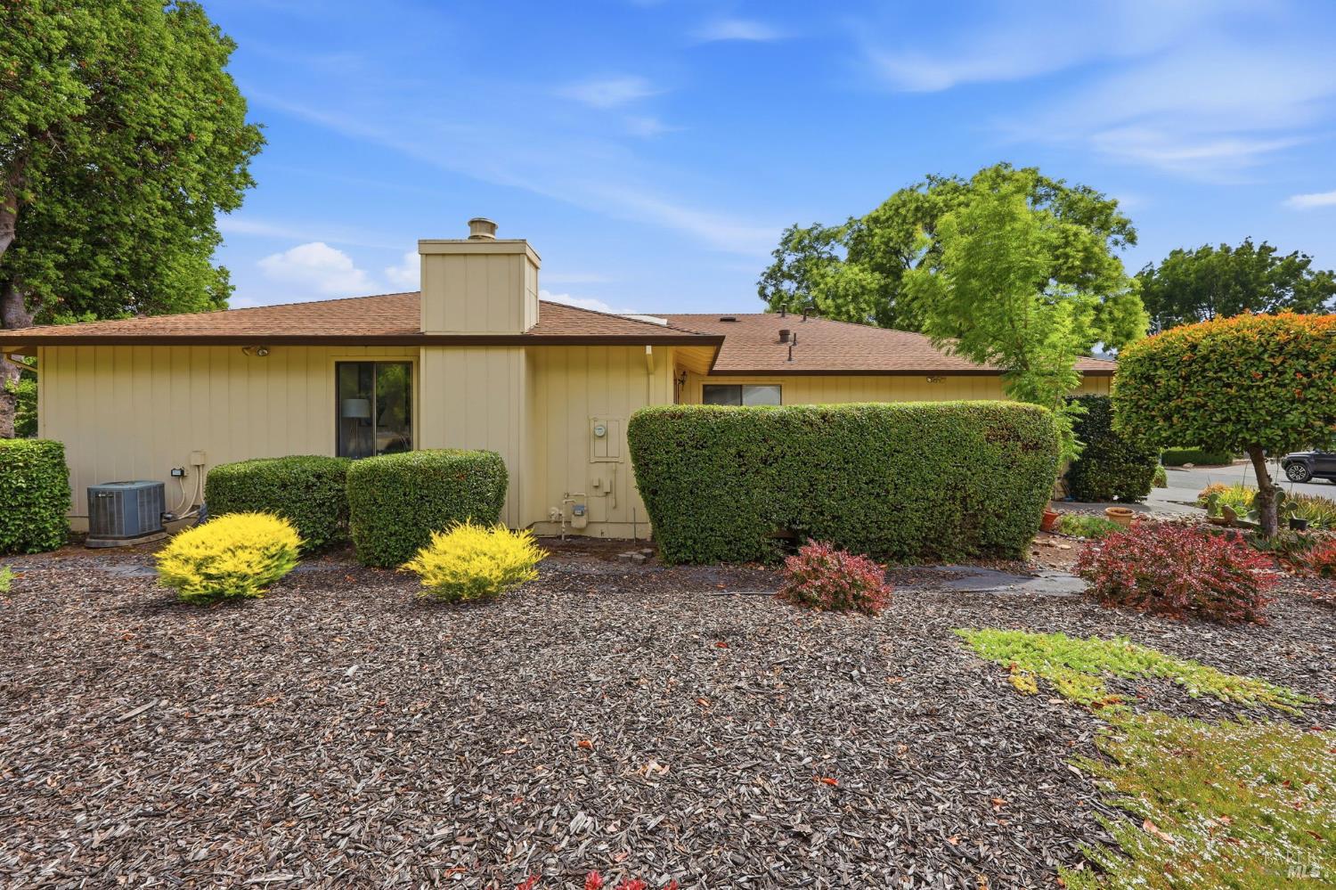 318 Twin Lakes Drive
