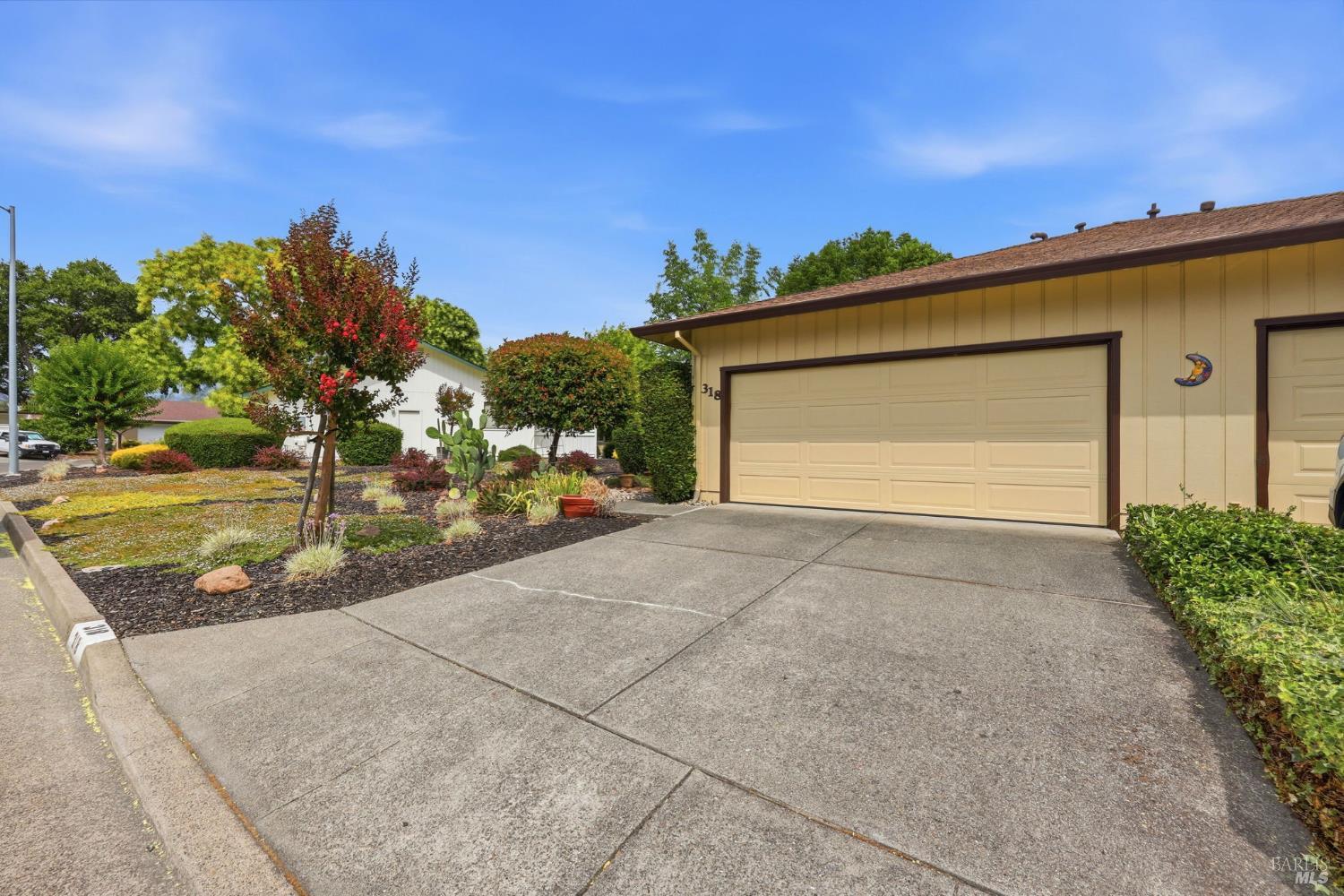 318 Twin Lakes Drive