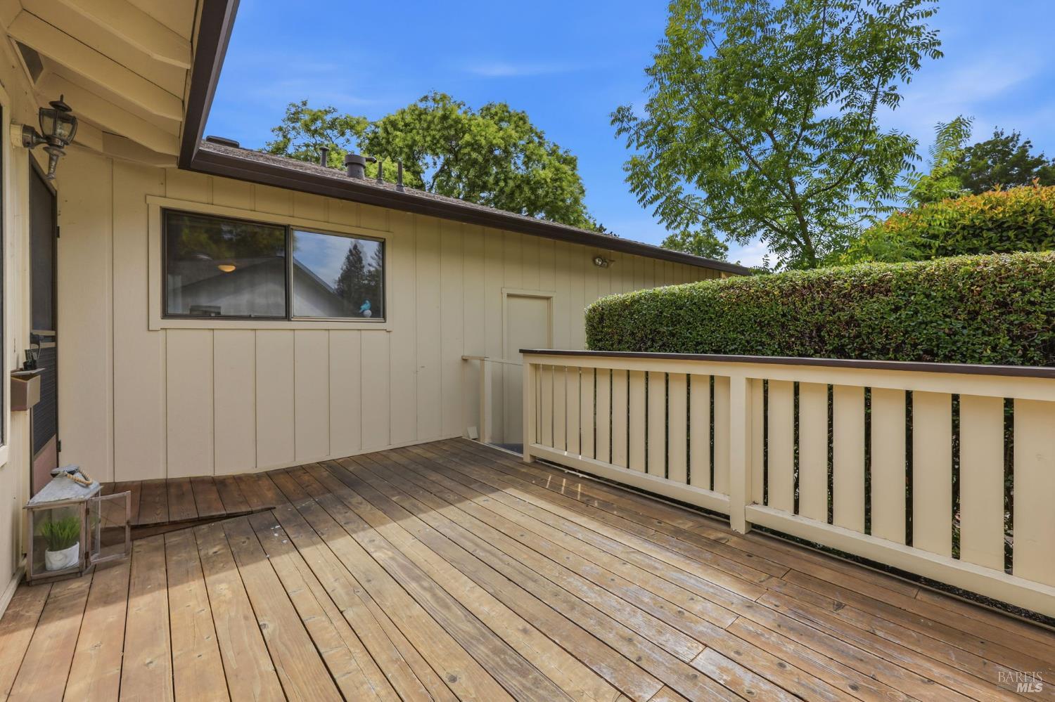 318 Twin Lakes Drive