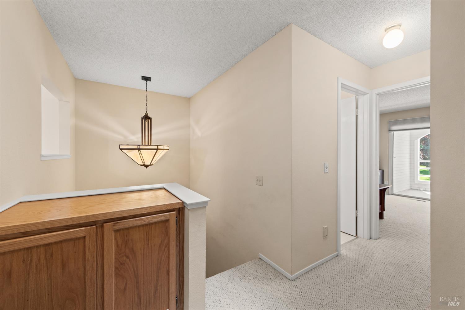 2324 Lakeview Drive