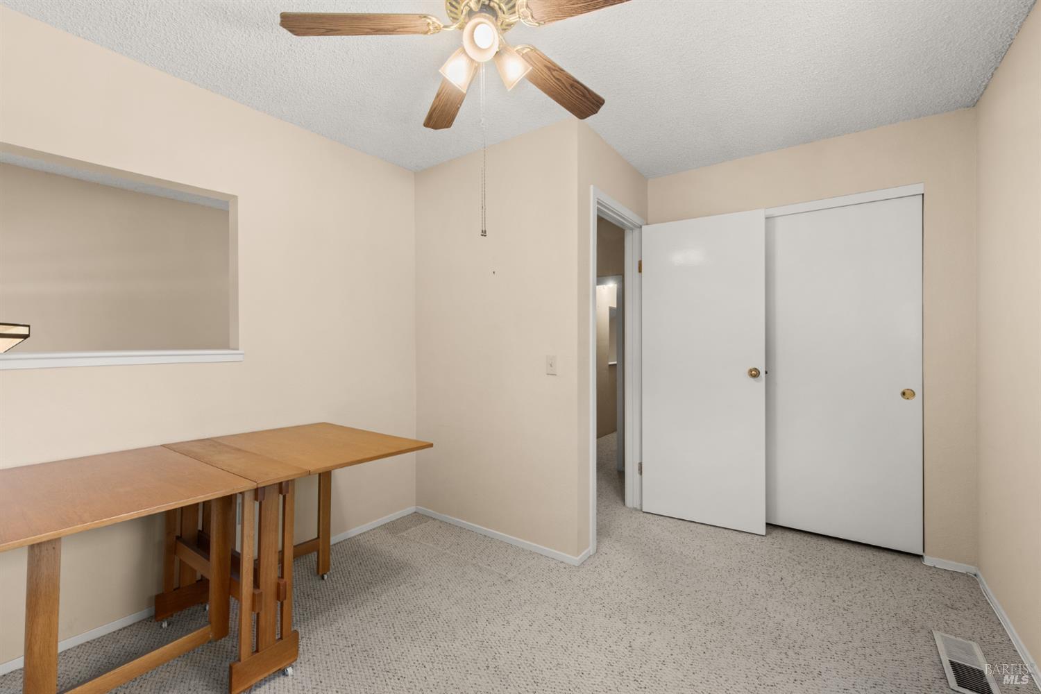 2324 Lakeview Drive