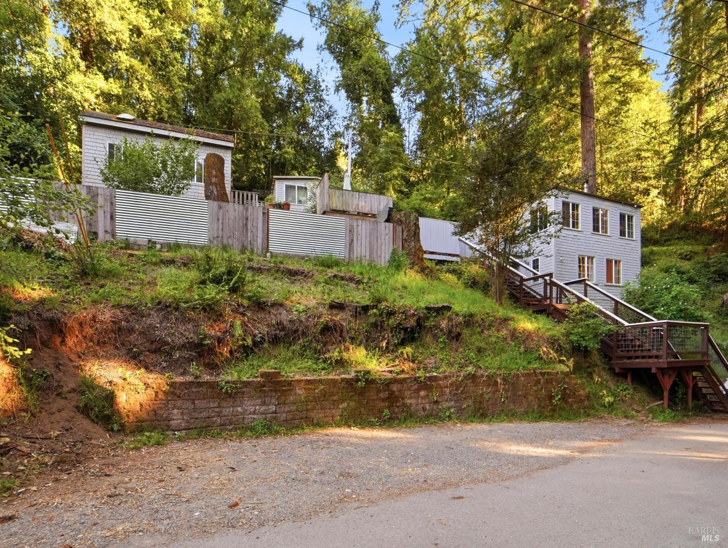37 Grand View Avenue