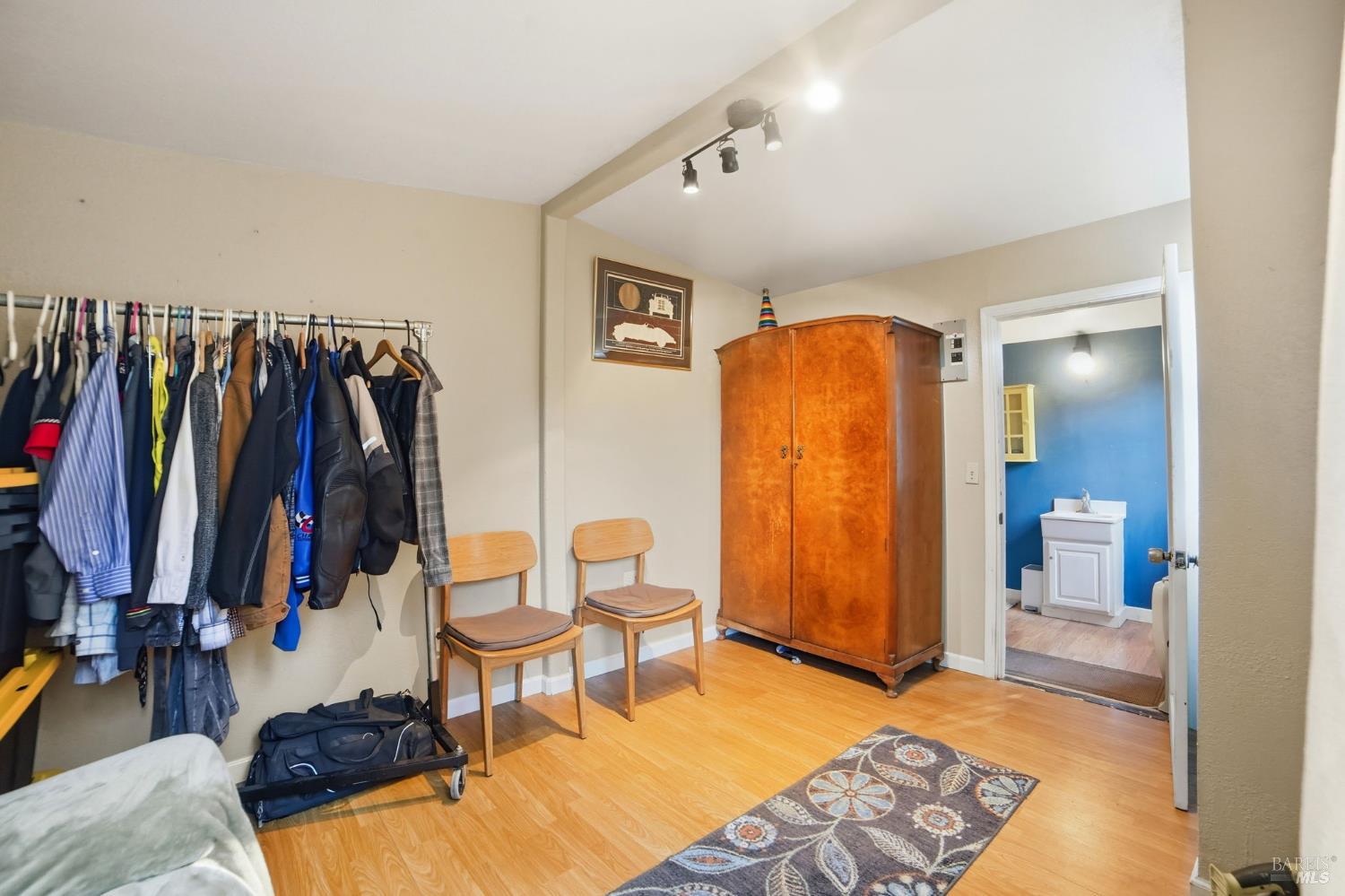 37 Grand View Avenue