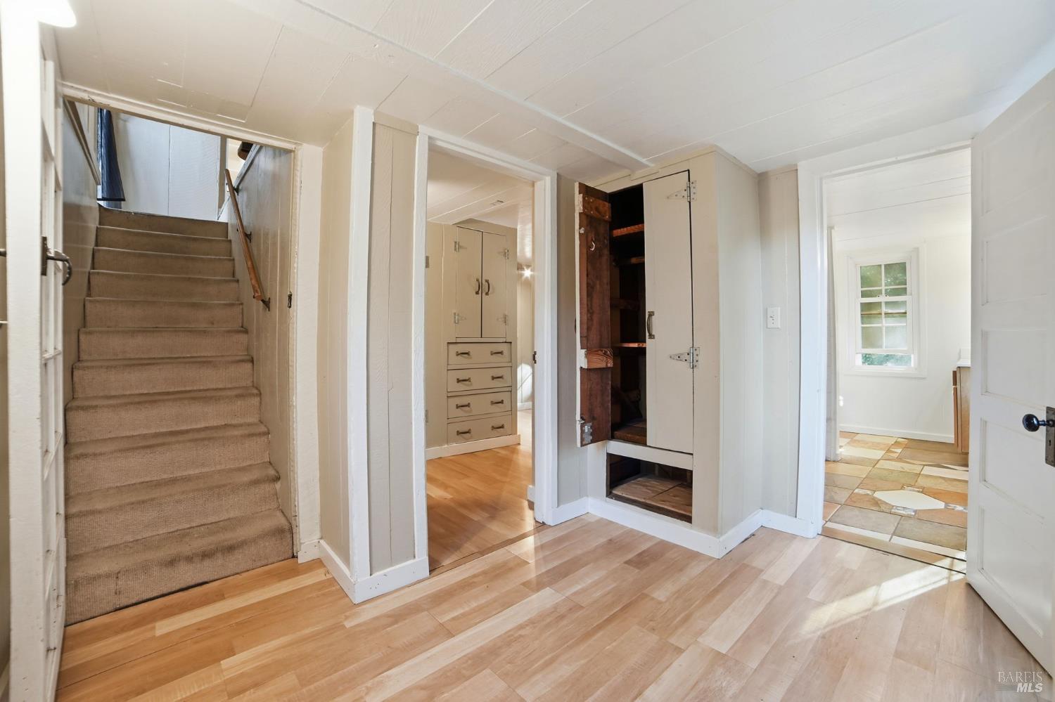 37 Grand View Avenue