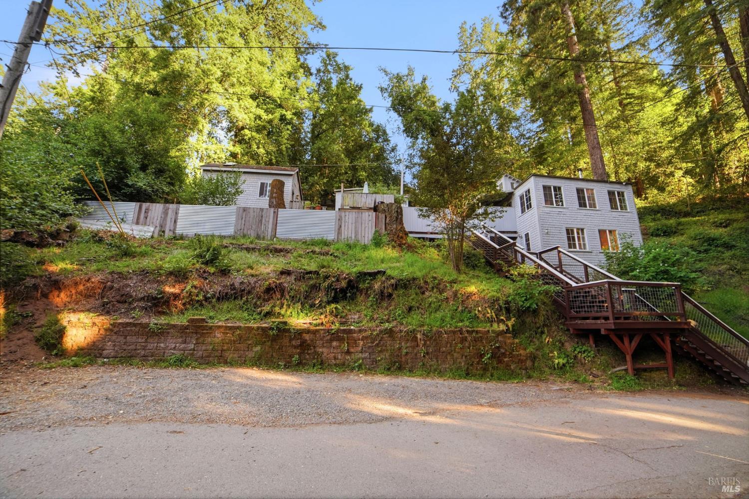 37 Grand View Avenue