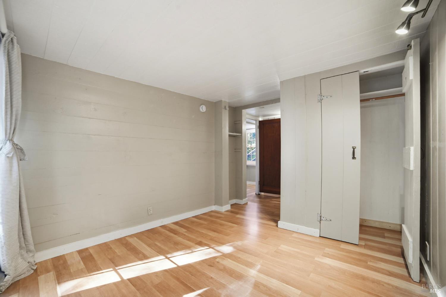 37 Grand View Avenue