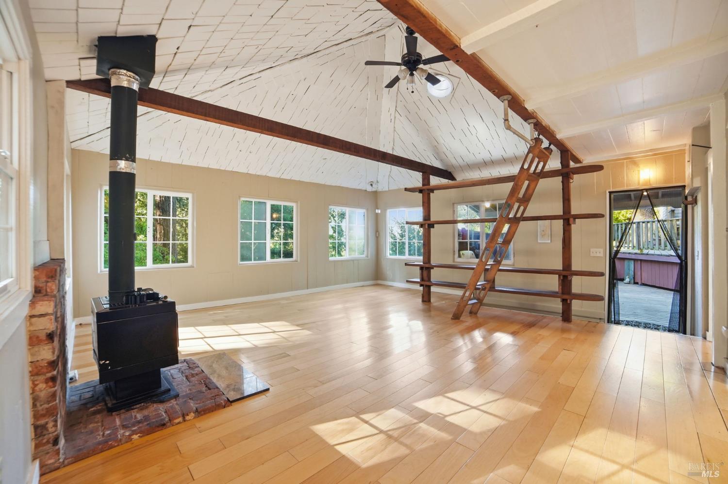 37 Grand View Avenue