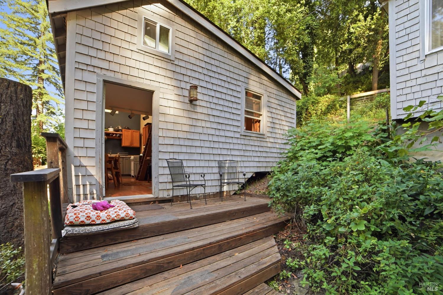 37 Grand View Avenue