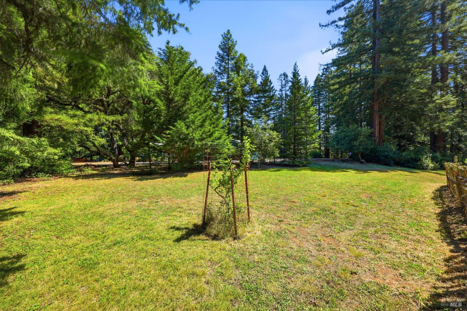 17375 Willow Creek Road