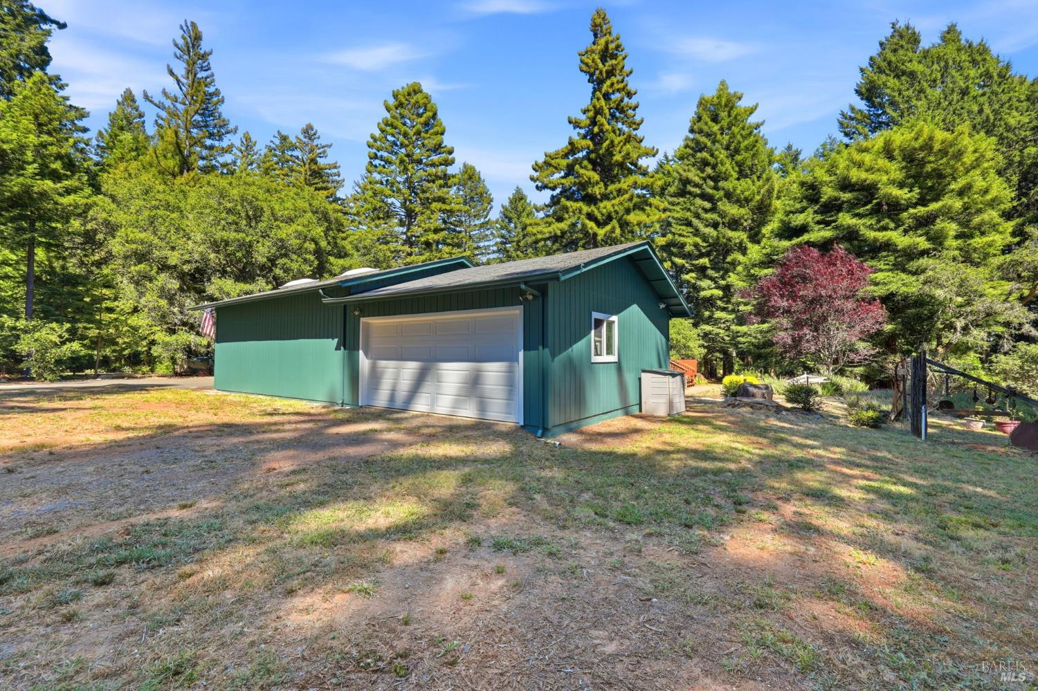17375 Willow Creek Road