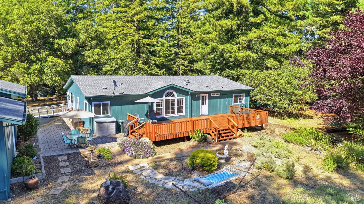 17375 Willow Creek Road