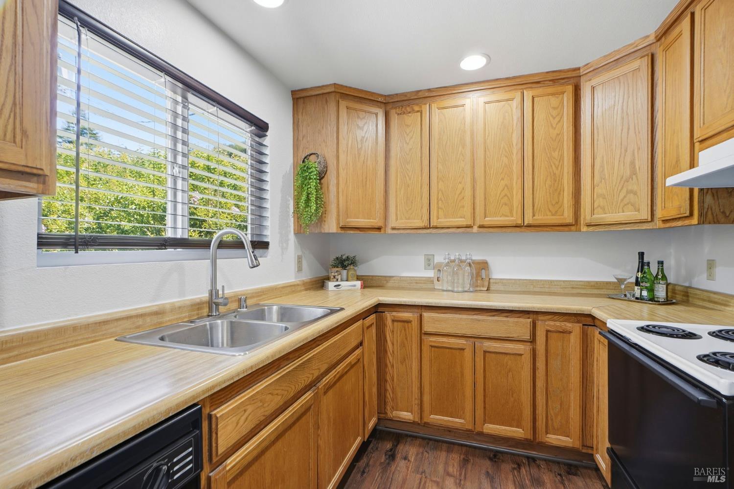 10607 River Road