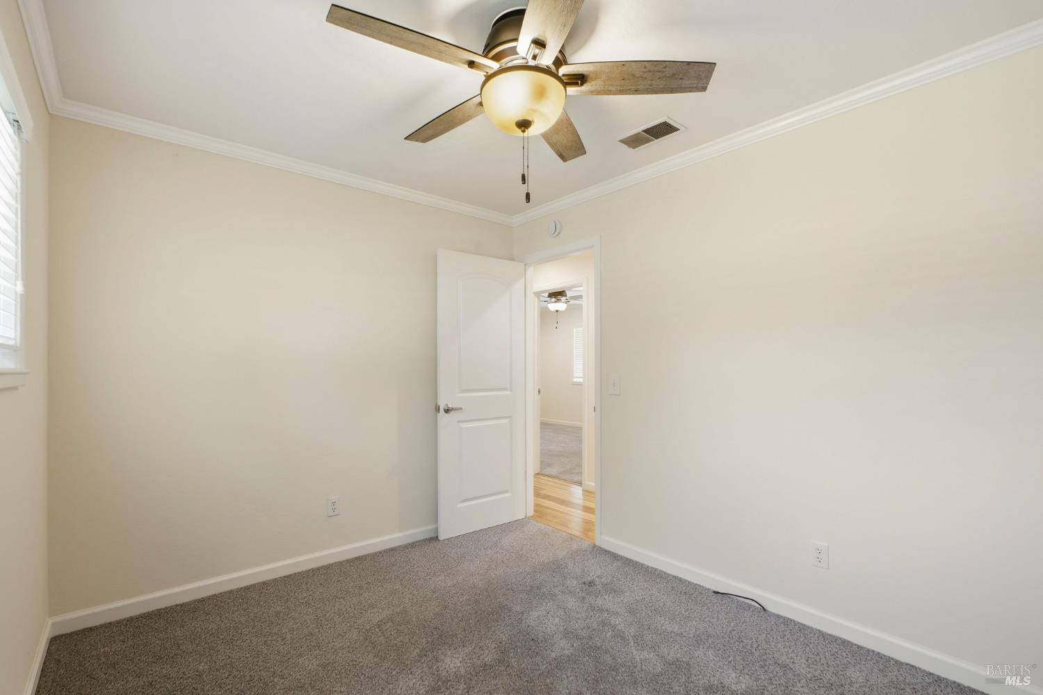 525 Albert Way