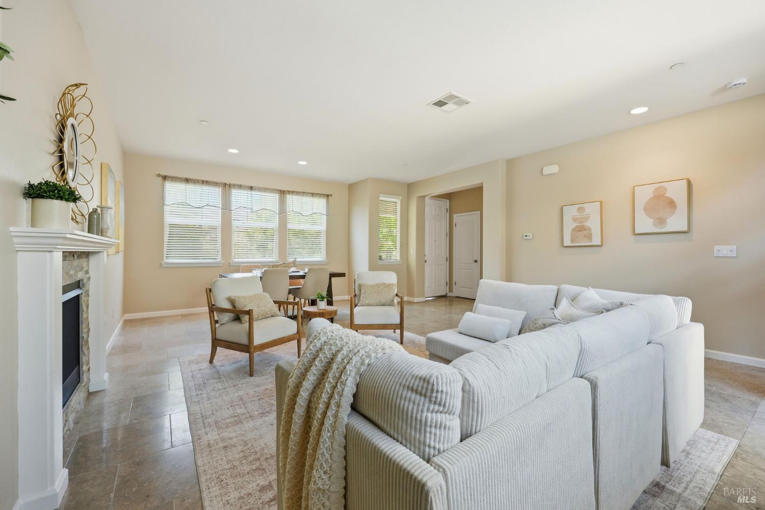 2318 Avignon Circle