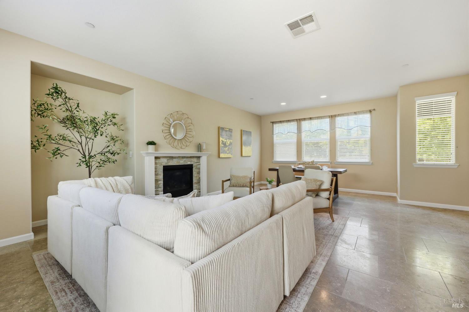 2318 Avignon Circle