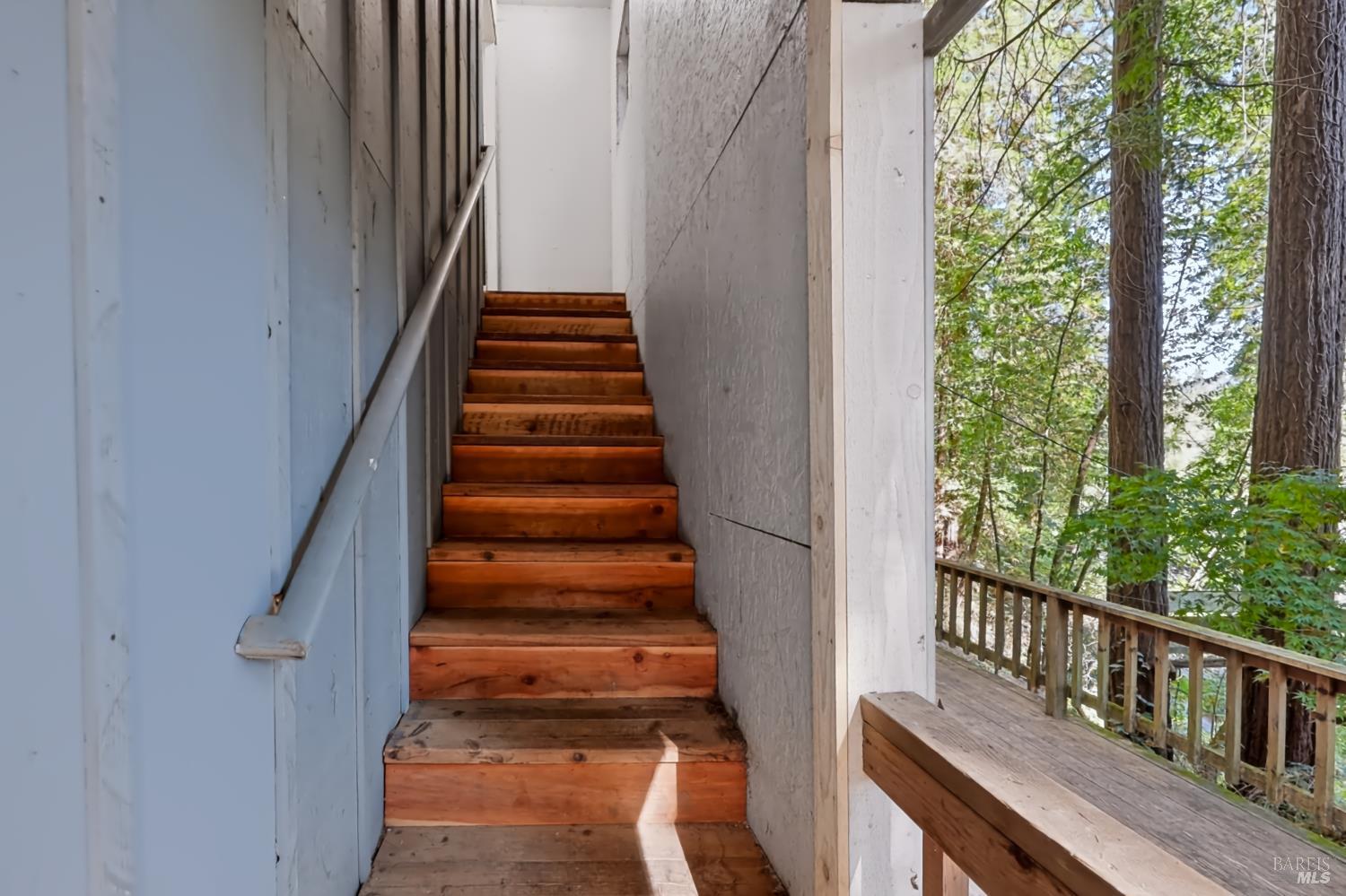 88 Railroad Avenue