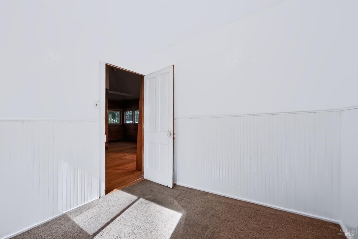 88 Railroad Avenue