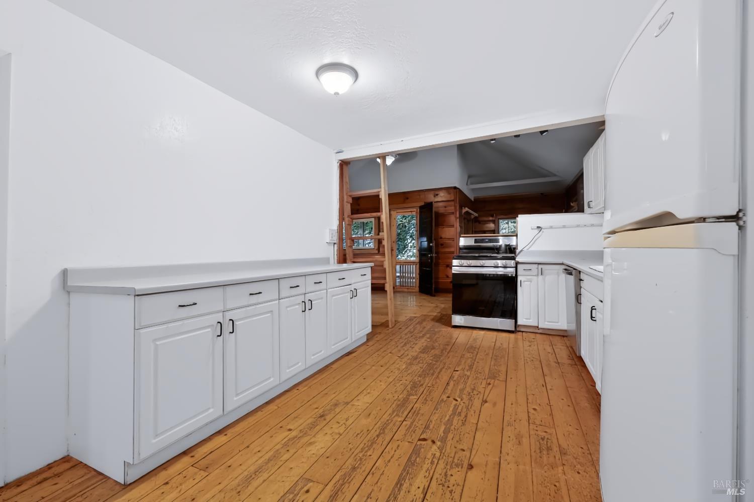 88 Railroad Avenue