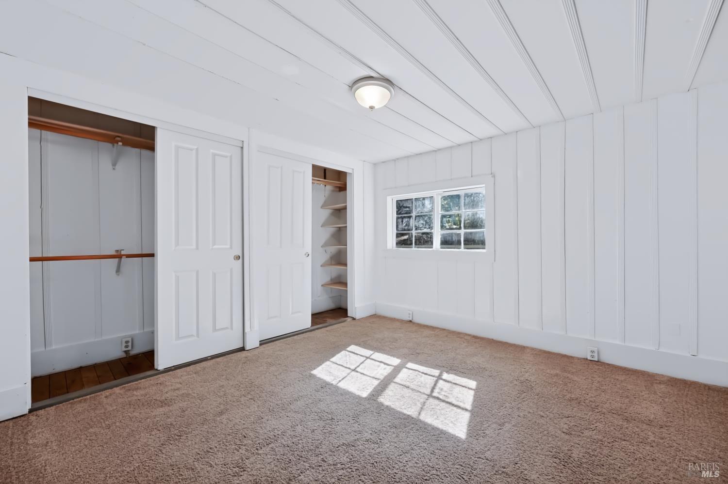 88 Railroad Avenue