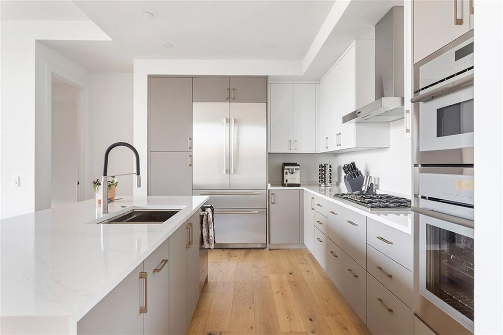2425 Peachtree Road NE Unit 612