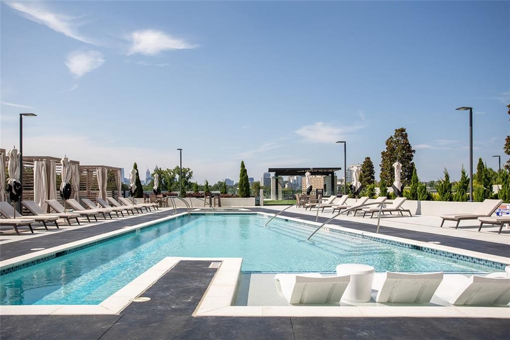 2425 Peachtree Road NE Unit 612