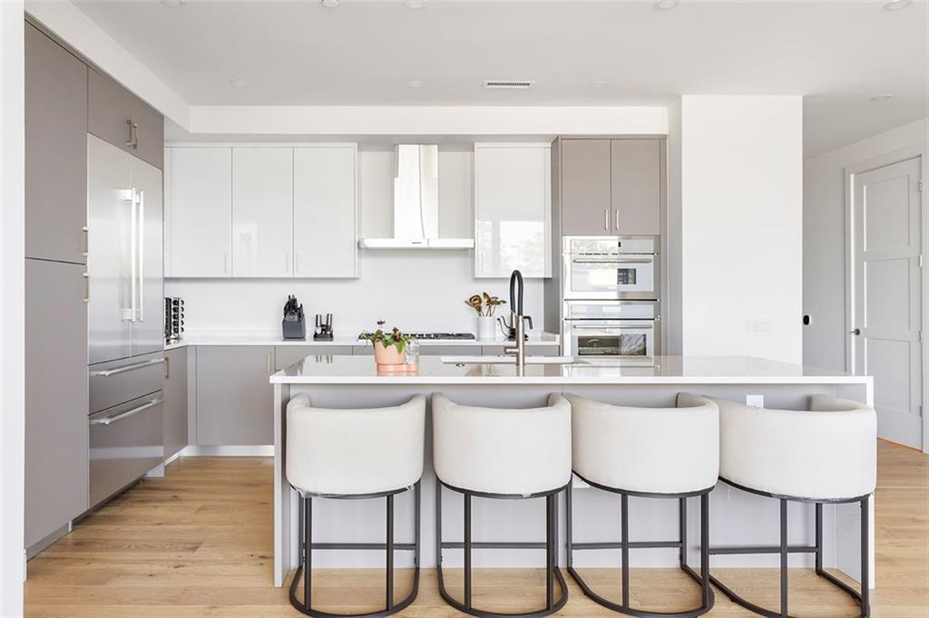 2425 Peachtree Road NE Unit 612