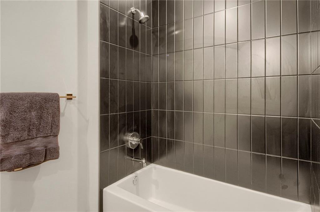 112 Rogers Street NE Unit 305