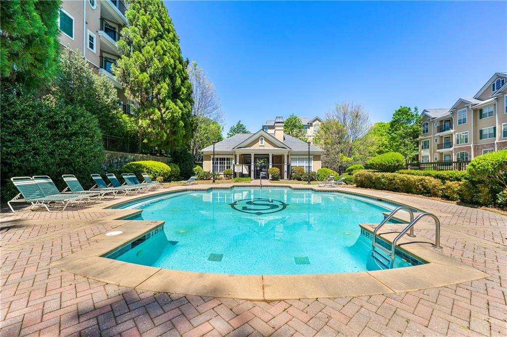 4201 Stratford Commons