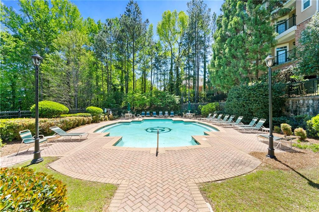 4201 Stratford Commons