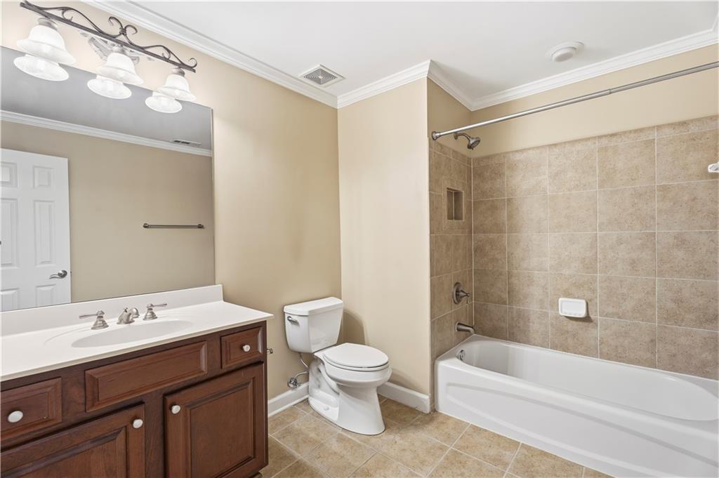 5124 Parkwood Oaks Lane