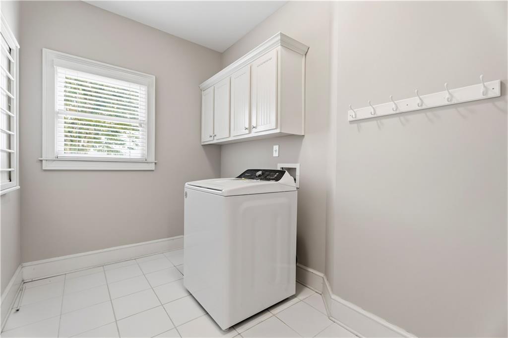 5124 Parkwood Oaks Lane