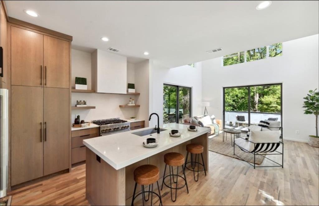 536 Highland Avenue NE Unit B