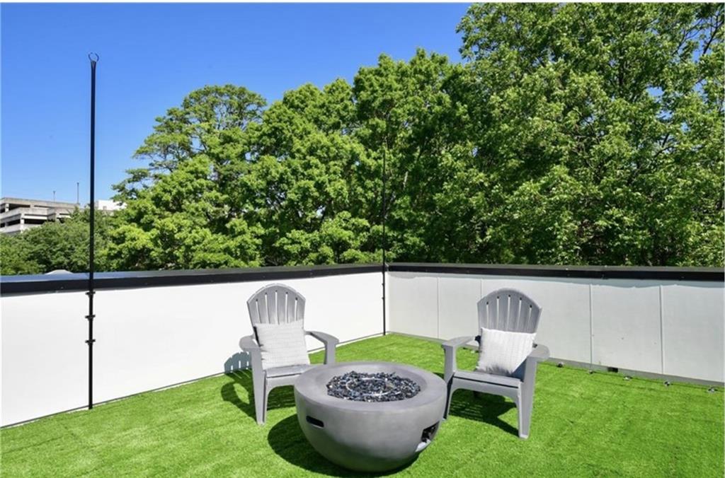 536 Highland Avenue NE Unit B