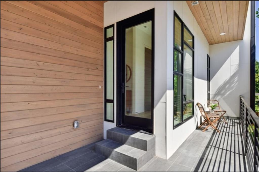 536 Highland Avenue NE Unit B