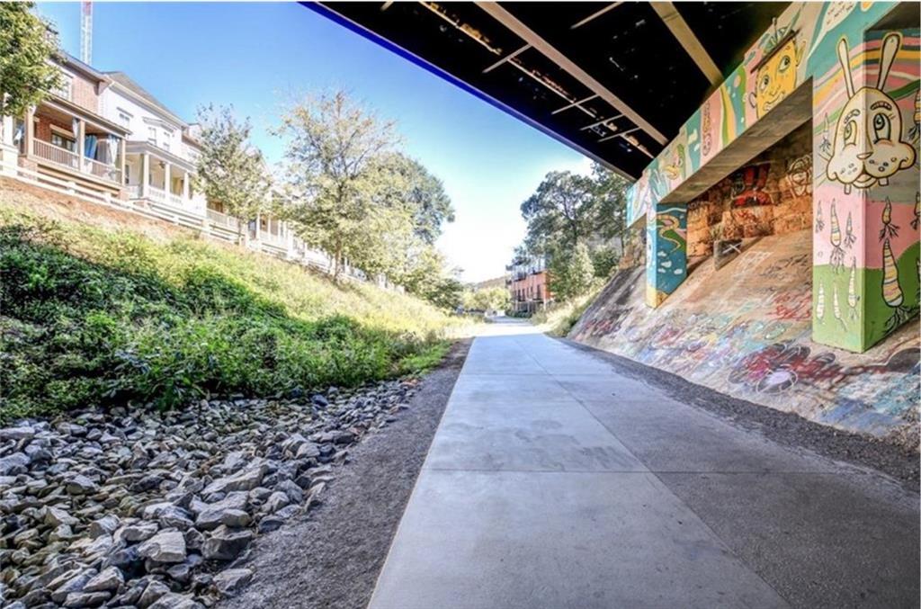 536 Highland Avenue NE Unit B