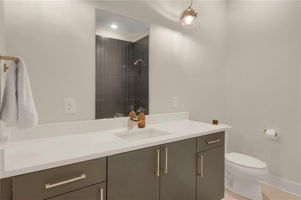 112 Rogers Street NE Unit 305