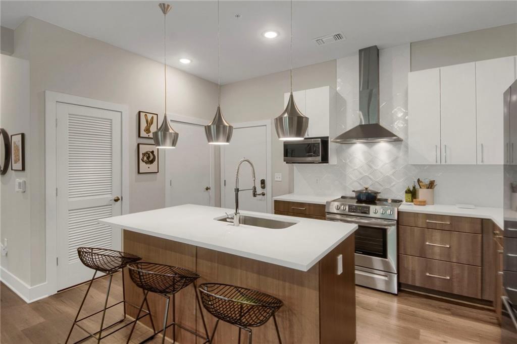 112 Rogers Street NE Unit 305