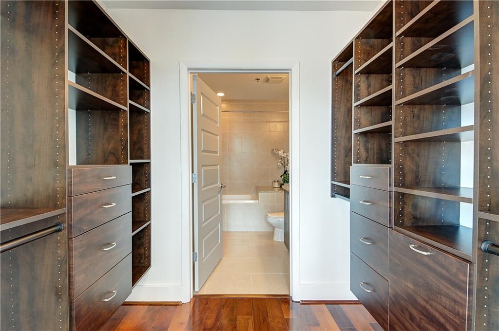 1080 Peachtree Street NE Unit 1813