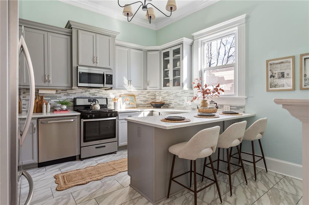 402 Georgia Avenue SE