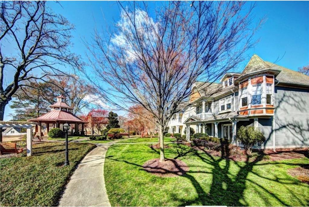 501 Carter Avenue SE