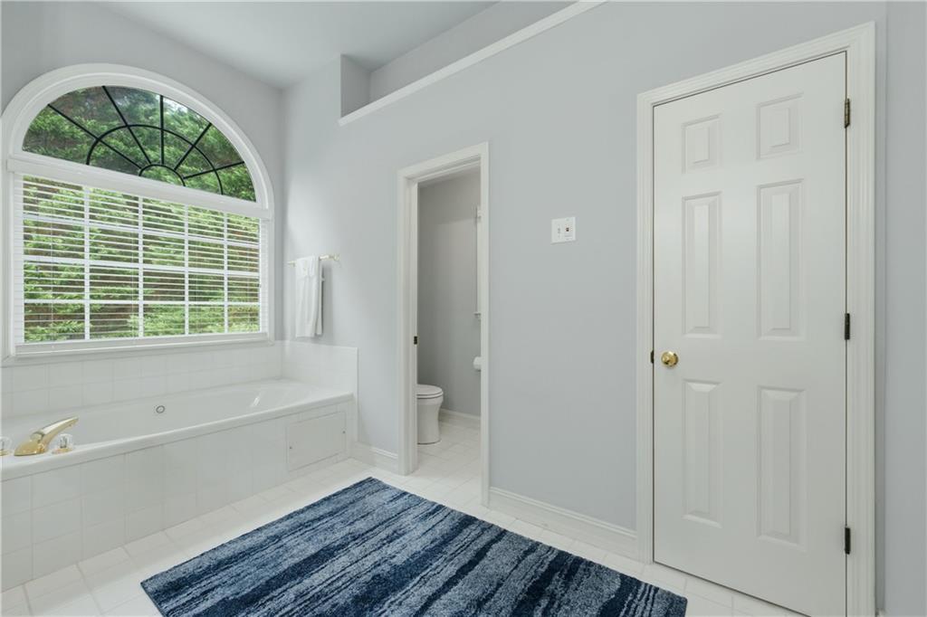 1776 Lavista Oaks Drive