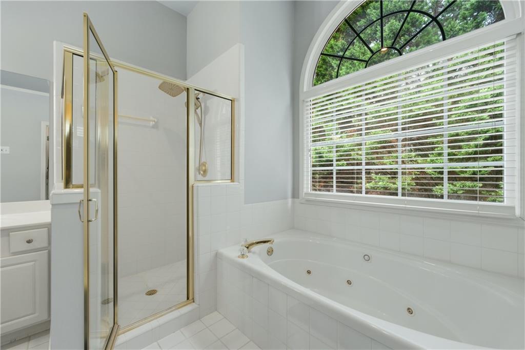 1776 Lavista Oaks Drive