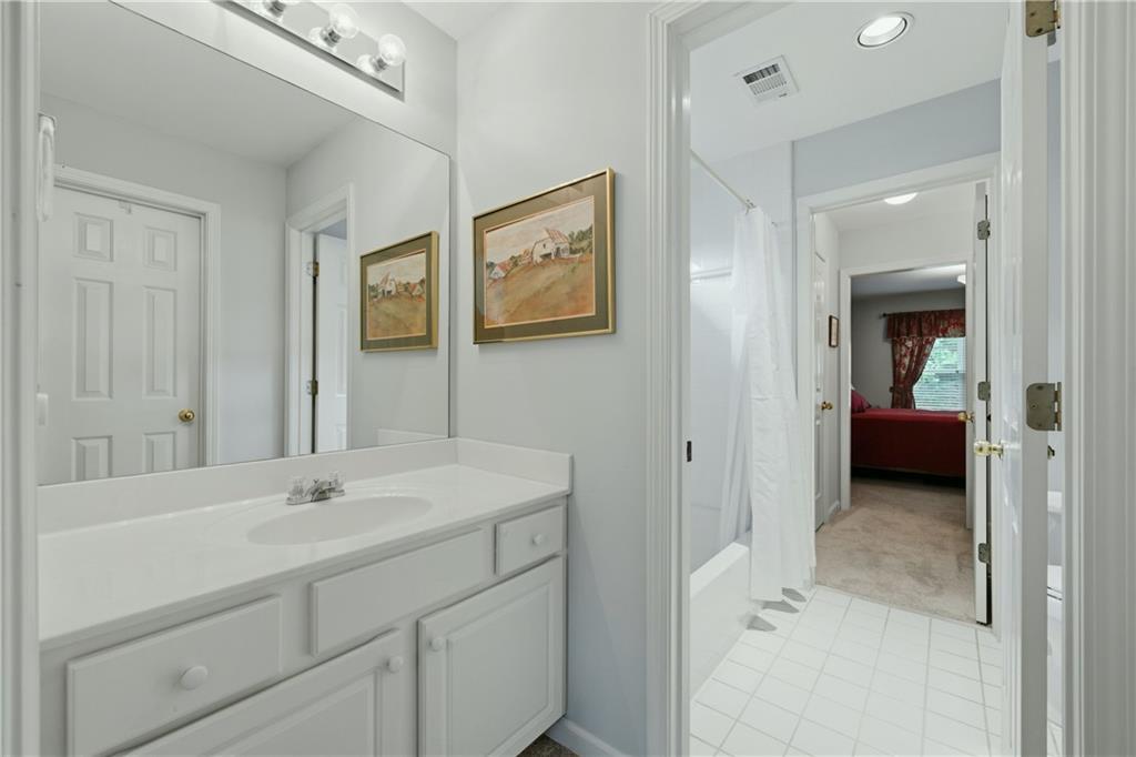 1776 Lavista Oaks Drive